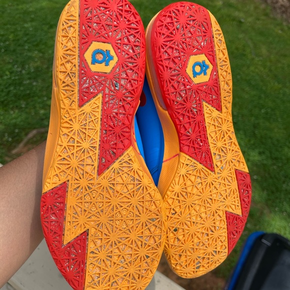 KD 6s - Picture 3 of 5